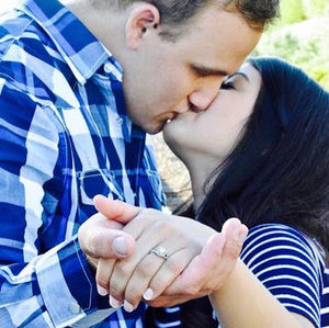 Meet your Posher, Leila